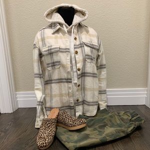 Flannel beige ivory gray plaid shirt